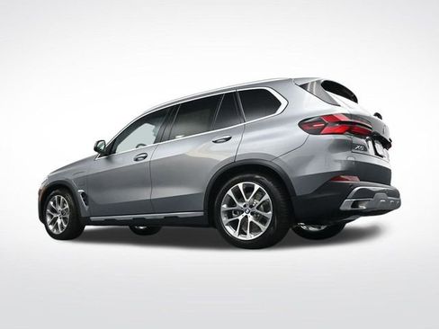 New 2026 BMW X5 xDrive50e image 34