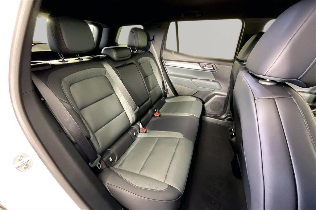 New 2027 GMC Terrain AT4 w/ Convenience Package III AWD/4WD image 11
