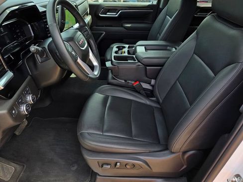 Used 2025 GMC Sierra 1500 SLT AWD/4WD image 33