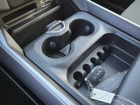 Used 2022 RAM 1500 Big Horn image 25