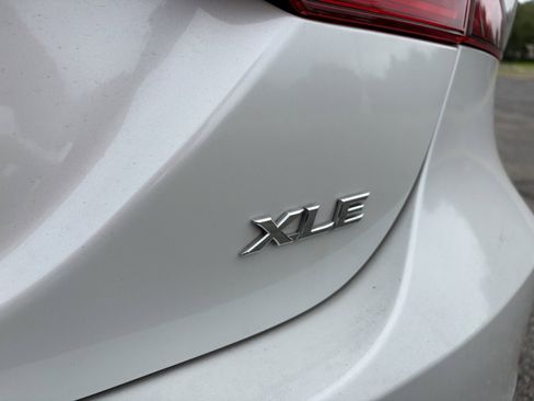 Used 2023 Toyota Camry XLE FWD image 31