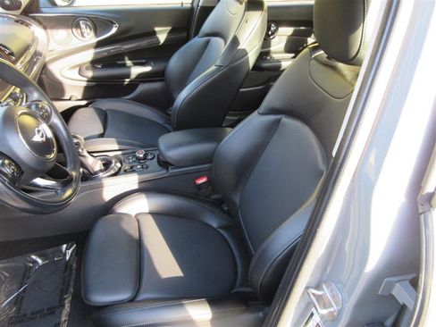 Used 2017 MINI Cooper Clubman S image 18