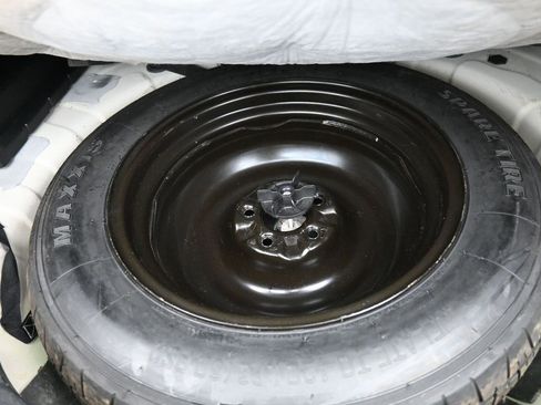 Used 2019 Nissan Rogue S w/ Special Edition Package image 21