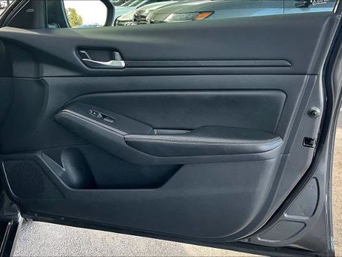 Certified 2024 Nissan Altima 2.5 SV image 22