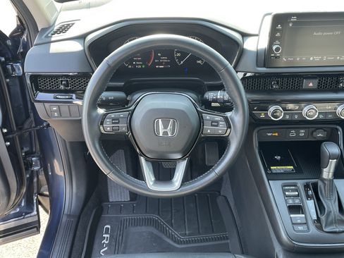 Used 2025 Honda CR-V EX-L image 13