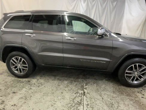 Used 2017 Jeep Grand Cherokee Limited AWD/4WD image 5