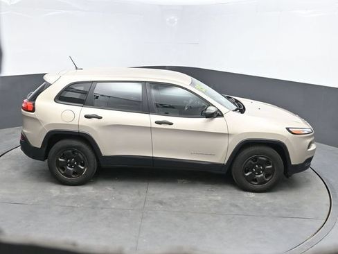 Used 2015 Jeep Cherokee Sport w/ Cold Weather Group AWD/4WD image 34