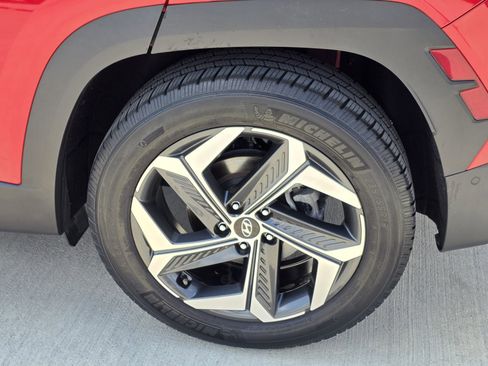 Used 2022 Hyundai Tucson Limited image 35