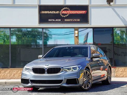 Used 2018 BMW M550i xDrive w/ Driving Assistance Package AWD/4WD image 2