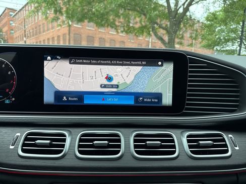 Certified 2025 Mercedes-Benz GLS 450 4MATIC image 24