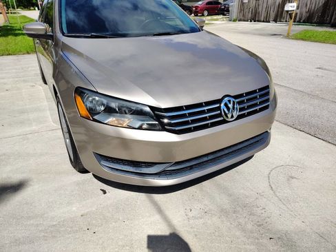 Used 2015 Volkswagen Passat TDI SE image 7