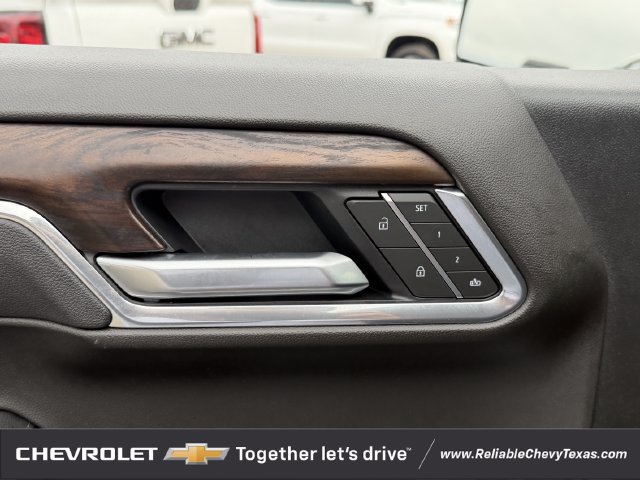 Used 2026 GMC Sierra 1500 SLT AWD/4WD image 28