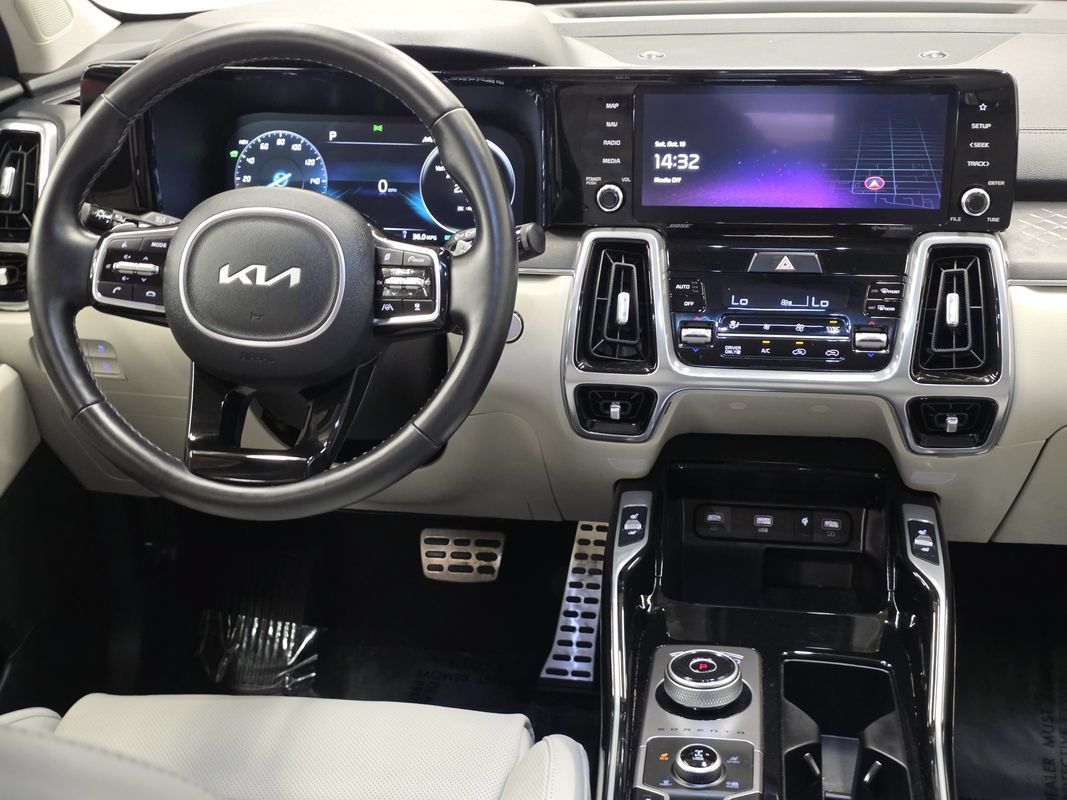 Used 2023 Kia Sorento SX Prestige AWD/4WD image 17