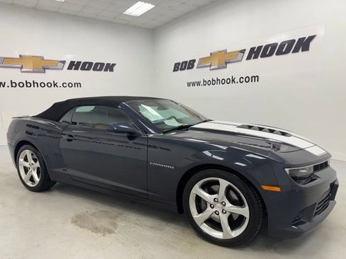 Used 2014 Chevrolet Camaro SS w/ RS Package RWD image 3