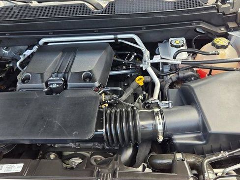 Certified 2023 Chevrolet Colorado Z71 w/ Z71 Convenience Package 2 AWD/4WD image 22