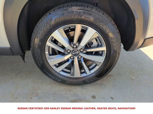 Certified 2025 Nissan Pathfinder SL image 20