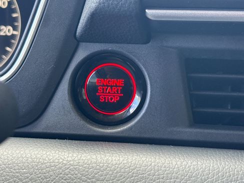 Used 2024 Honda Pilot EX-L image 34