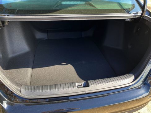 Used 2025 Honda Accord LX image 28