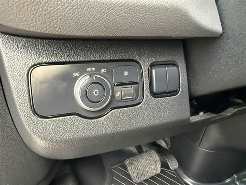 Used 2019 Mercedes-Benz Sprinter 144 Cargo image 25