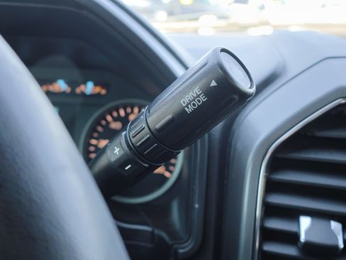 Used 2018 Ford F150 XLT image 28