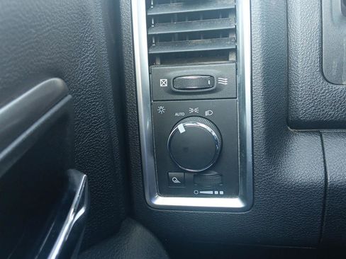 Used 2021 RAM 1500 Classic Warlock image 18