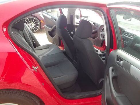 Used 2015 Volkswagen Jetta SE FWD image 13
