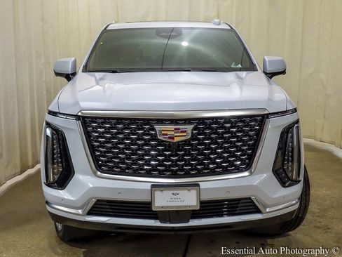 New 2026 Cadillac Escalade Luxury w/ Touring Package image 4