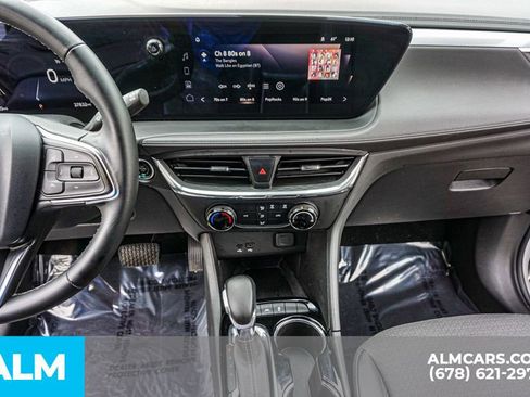 Used 2025 Buick Encore GX Preferred image 38