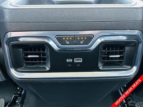 Used 2023 GMC Sierra 1500 Denali w/ Technology Package AWD/4WD image 8