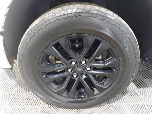 Used 2024 Ford F150 Lariat w/ Equipment Group 502A High AWD/4WD image 7