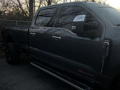 Used 2024 Ford F350 Lariat w/ Chrome Package image 5