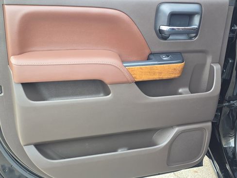 Used 2016 Chevrolet Silverado 1500 High Country image 26