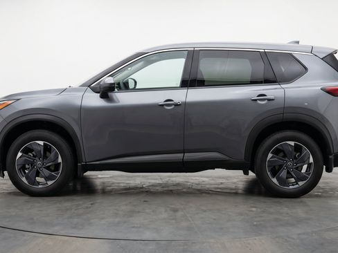 Used 2025 Nissan Rogue SV FWD image 5