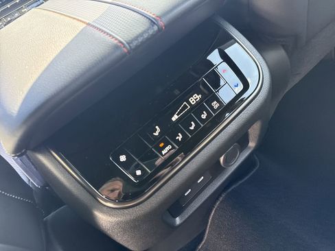 New 2026 Nissan Armada PRO-4X w/ Captain's Chari Seat Package image 32