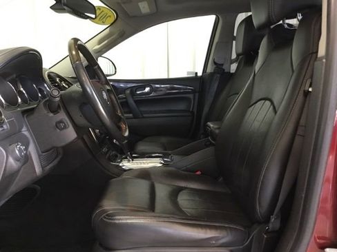 Used 2017 Buick Enclave Premium image 26