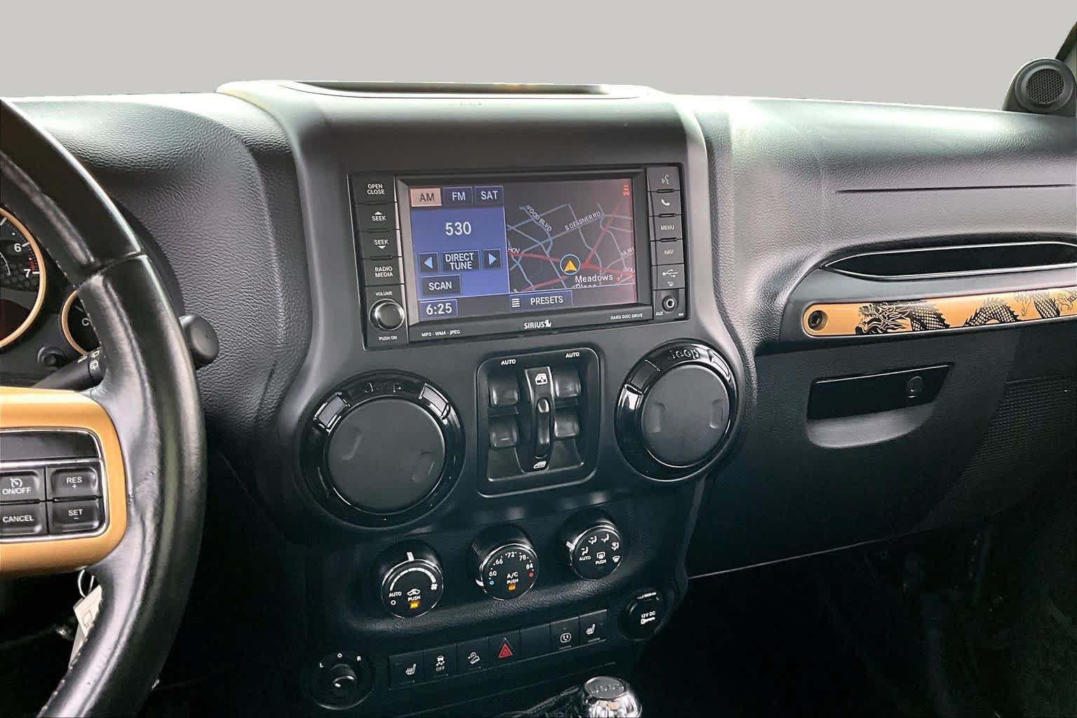 Used 2014 Jeep Wrangler Unlimited Sahara AWD/4WD image 7