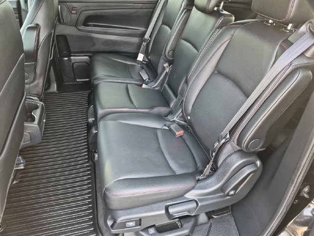 Used 2025 Honda Odyssey Sport-L image 18