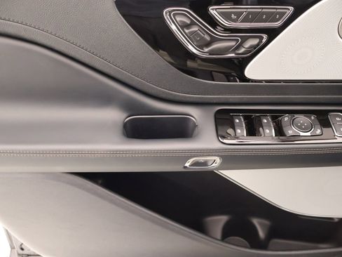 New 2026 Lincoln Aviator Reserve image 17