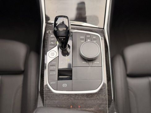 Used 2021 BMW 330i Sedan w/ Premium Package image 23