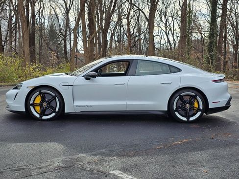 Used 2020 Porsche Taycan Turbo image 3