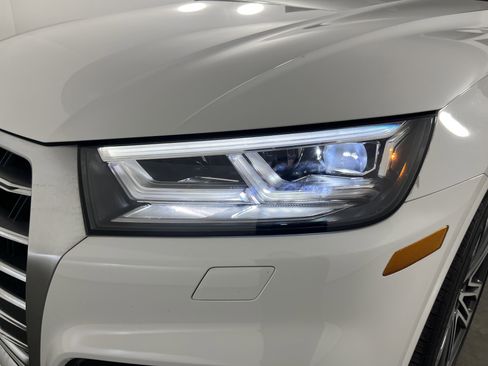 Used 2018 Audi SQ5 Prestige w/ Prestige Package image 26