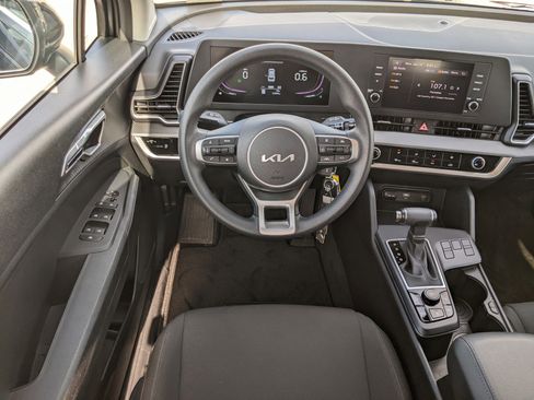 Certified 2023 Kia Sportage LX image 13