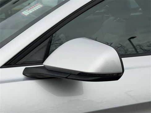 Used 2016 Ford Mustang Premium image 27