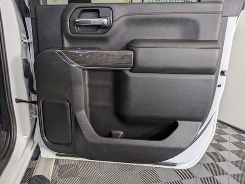 Used 2022 Chevrolet Silverado 3500 LTZ w/ LTZ Convenience Package image 30