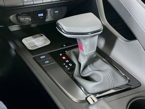 New 2026 Hyundai Elantra Sport FWD image 16