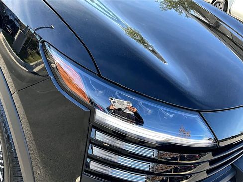 New 2026 Nissan Kicks SV image 13