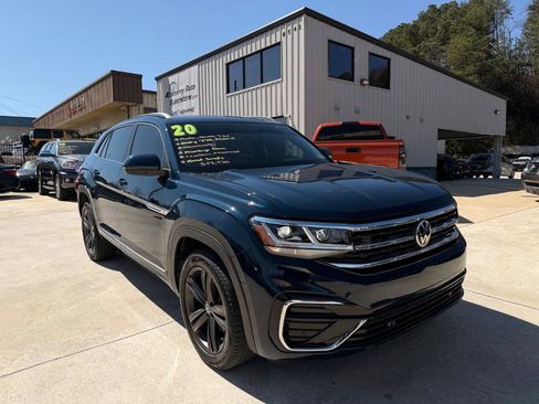 Used 2020 Volkswagen Atlas Cross Sport SE w/ Panoramic Sunroof Package image 1
