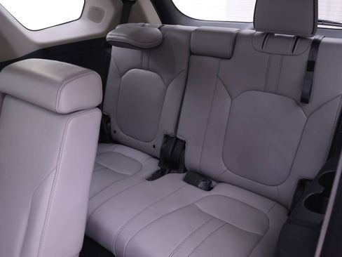Certified 2023 Honda Pilot Elite image 12