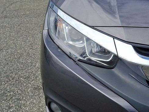 Used 2018 Honda Civic EX-T image 9