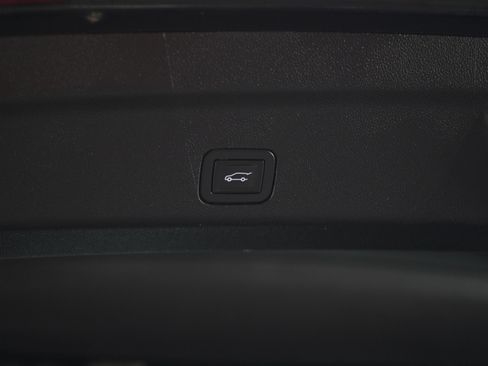 Used 2024 Chevrolet Suburban RST w/ Luxury Package AWD/4WD image 12